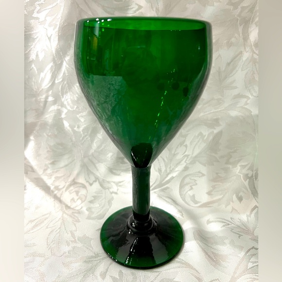 Antique 19th Century Georgian Bristol Green Wine Glass - www.disolcolor.com